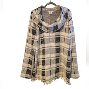 Elegant Plaid Cowl Neck Sweater - Black‎ and White